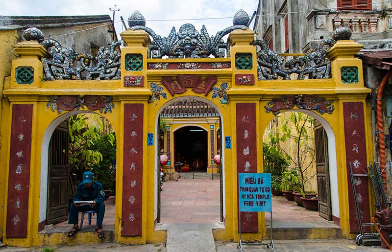 327 - Vietnam - Hoi An - pagoda